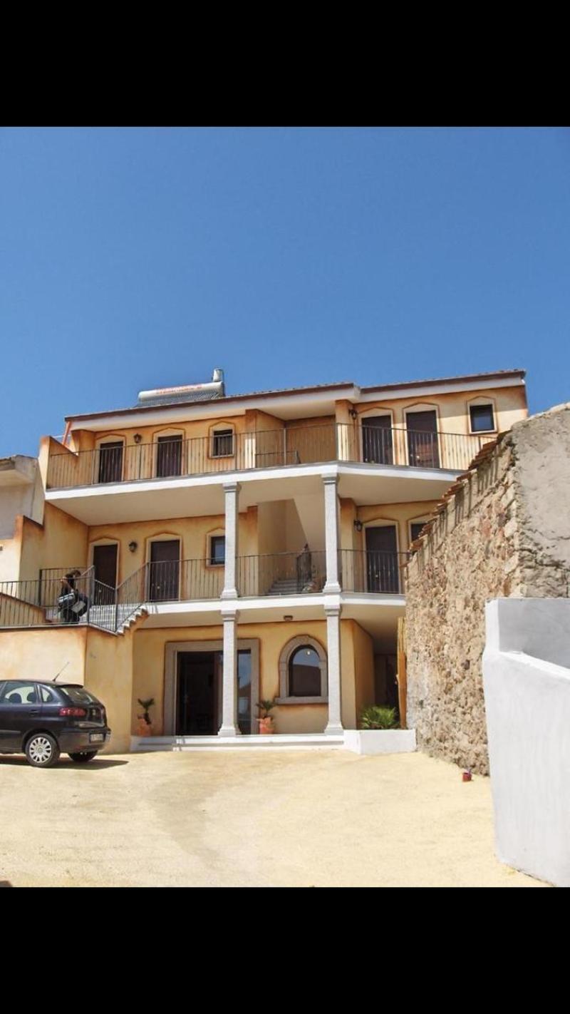 Bed Sandalia Badesi Exterior foto