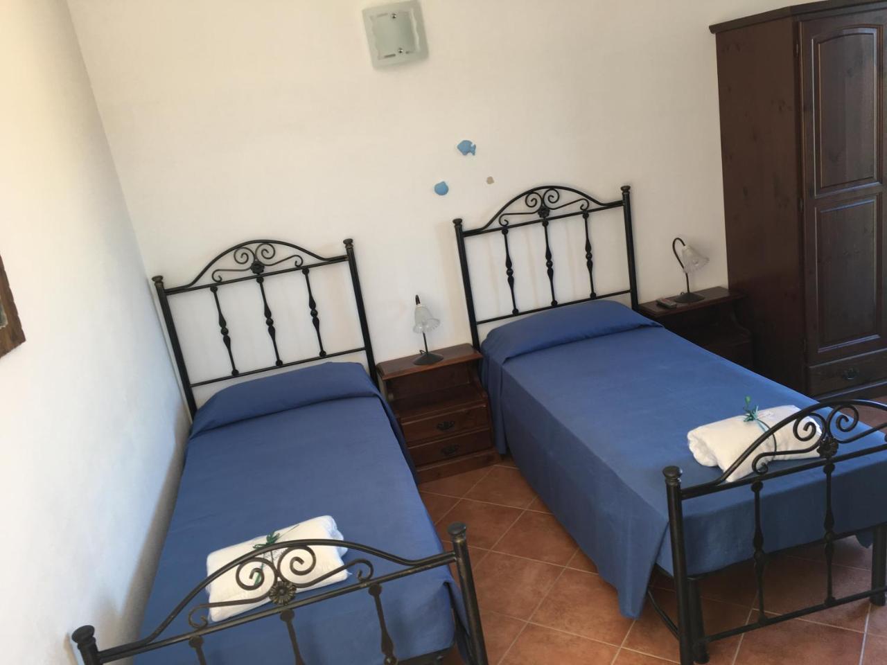 Bed Sandalia Badesi Exterior foto