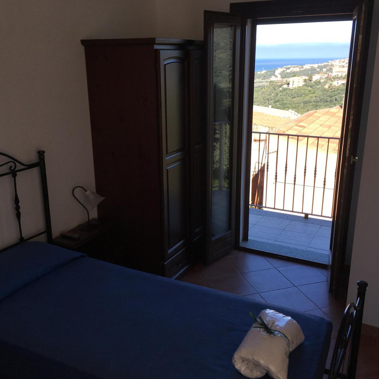 Bed Sandalia Badesi Exterior foto